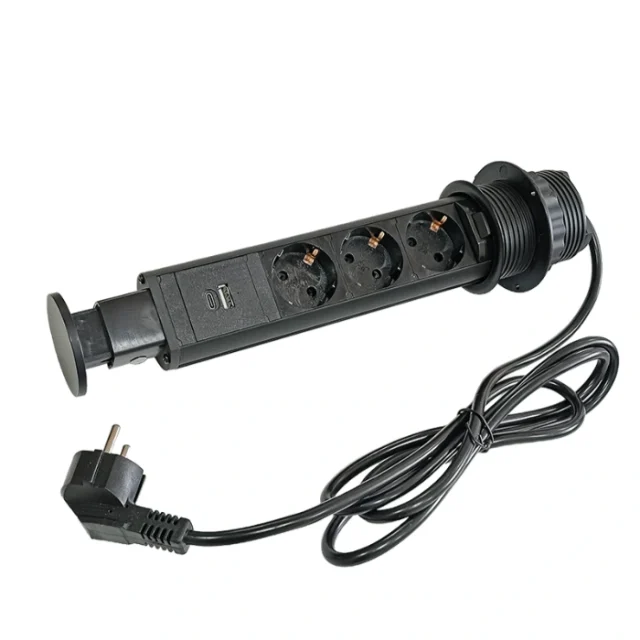 ШТЕКЕРИ СО USB И TYPE C
